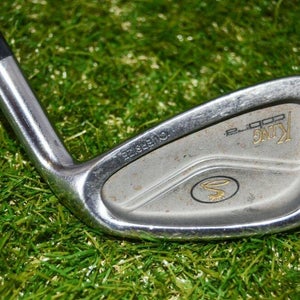 King Cobra 	Oversize 	4 Iron 	Right Handed 	38.25"	Graphite 	Regular 	New Grip