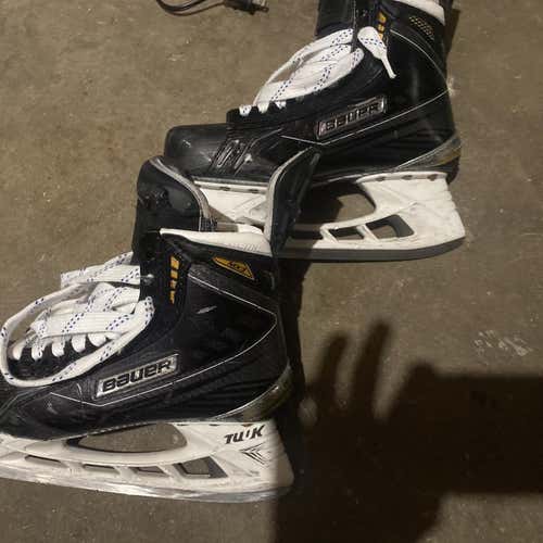 Senior Bauer Supreme MX3 Regular Width Pro Stock Size 7.5 Hockey Skates