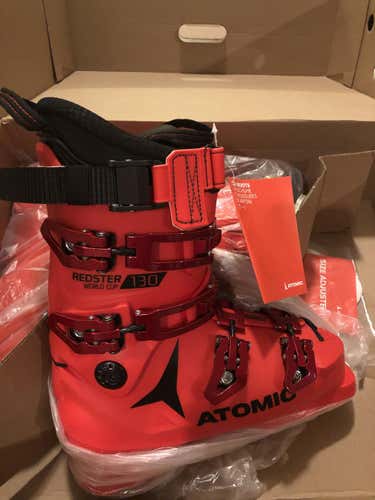 New Atomic Redster World Cup Ski Racing Boots Stiff Flex (130) - Unisex 25/25.5