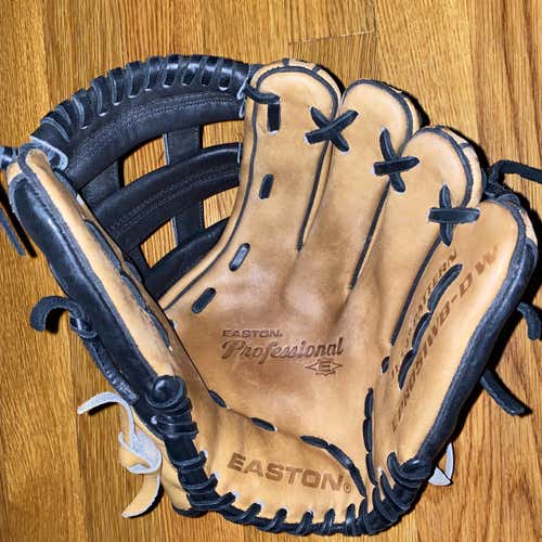 Easton Infield Glove (11.75 H-Web)