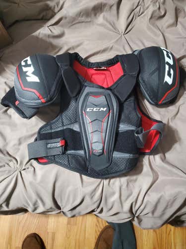 Used Senior Medium CCM FT370 Shoulder Pads