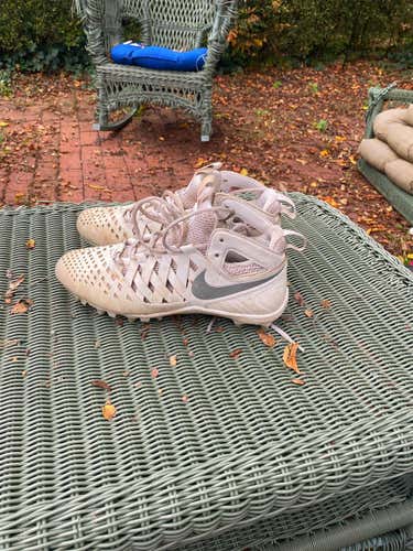 White Men's Molded Nike Huarache Cleat