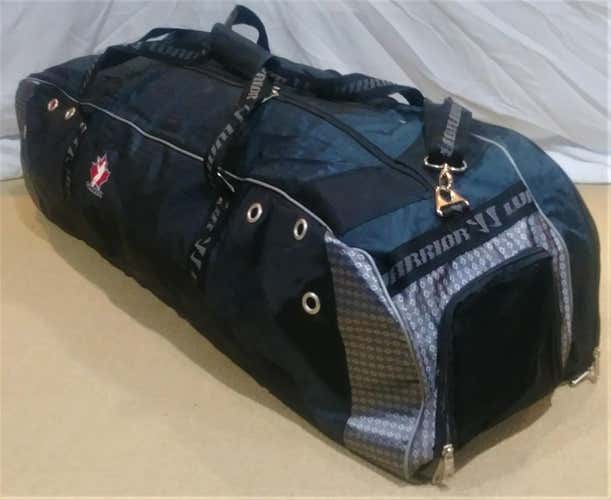 Warrior Blackhole Lacrosse Bag - Navy/Black - Team Canada 2006