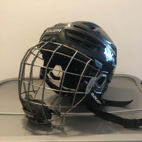 Black Large Bauer Re-Akt 150 Helmet with Cage Combo