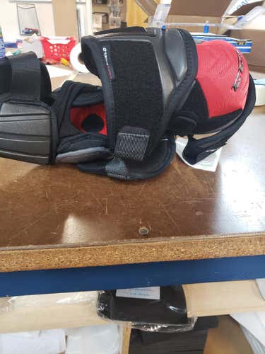 New Senior Large CCM QuickLite QLT 290 Elbow Pads