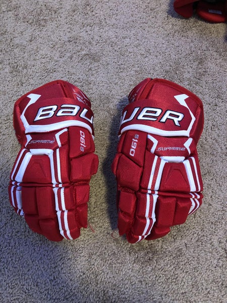 Red Used Senior Bauer Supreme s190 Gloves 14"