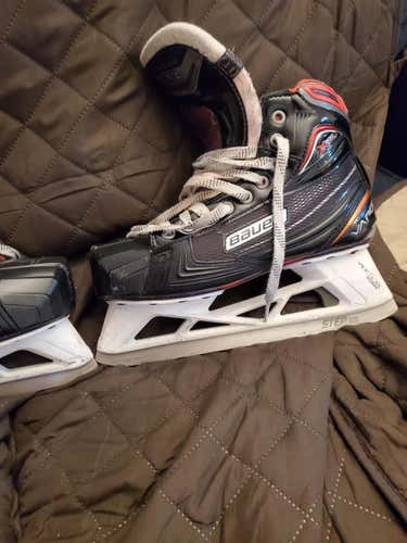 Used Senior Bauer vapor x900 Hockey Goalie Skates Regular Width Size 8