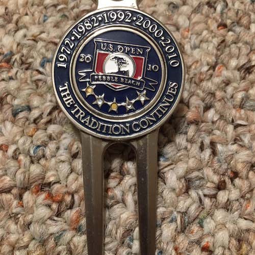 Pebble Beach Divot Repair Tool