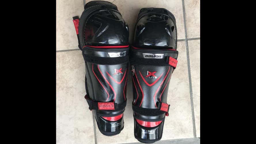 Senior Bauer Vapor 1X Lite Shin Pads