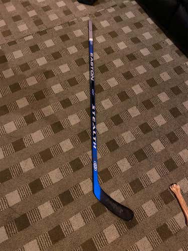Senior Left Hand Stealth CNT Heel Pattern  Hockey Stick