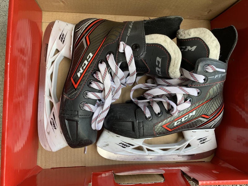 Used Junior CCM JetSpeed FT350 Hockey Skates Regular Width Size 1