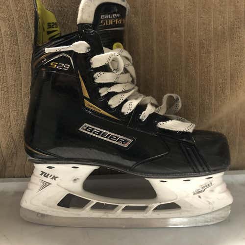 Junior Bauer S29 Regular Width Size 4.5 Hockey Skates