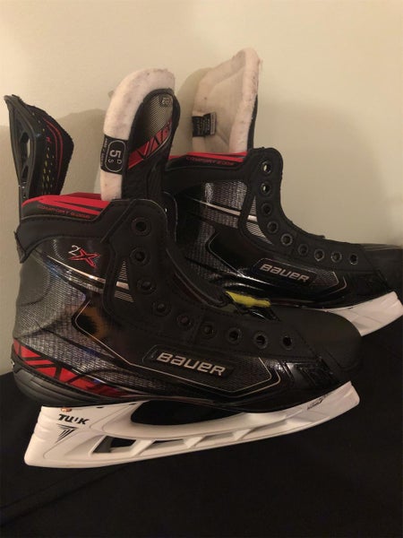 Junior Bauer Vapor 2X Regular Width Size 5.5 Hockey Skates