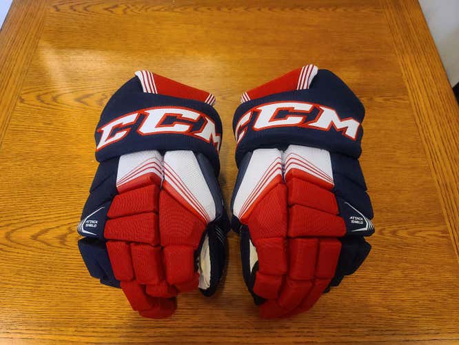 New - CCM Super Tacks Gloves 14"