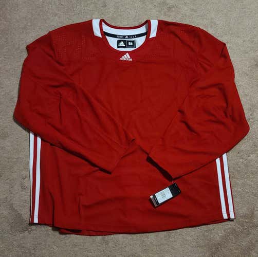 New Red Adidas Practice hockey jersey with Fight Strap Size 58