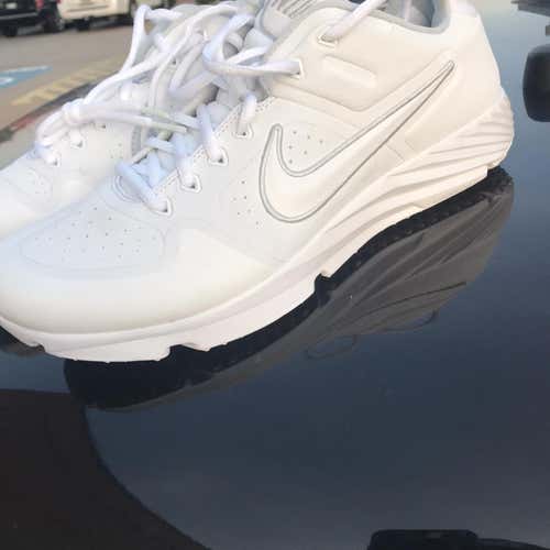 White Unisex Size Men's 10.5 (W 11.5) Nike Shoes