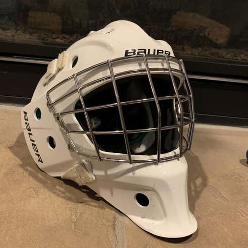White Junior Bauer NME 4  Goalie Mask