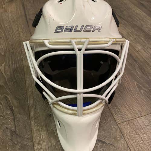 White Senior Bauer NME 8 Goalie Mask