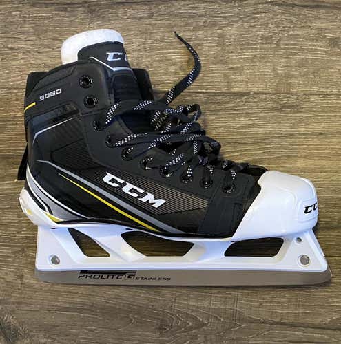 Senior CCM Tacks 9060 Regular Width Size 9.5 Hockey Goalie Skates