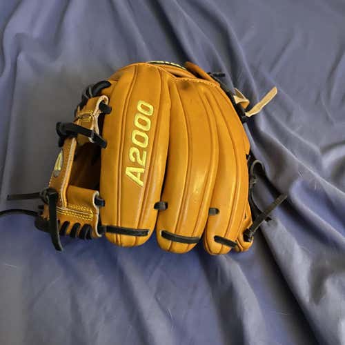 Used Right Hand Throw A2000 11.5" Baseball Glove