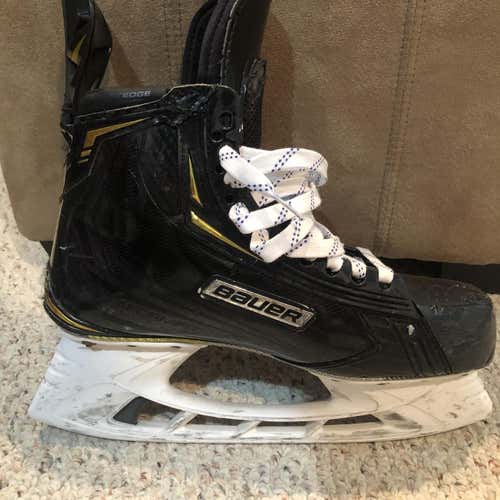 Senior Bauer Supreme 2S Pro Size 9 Hockey Skates