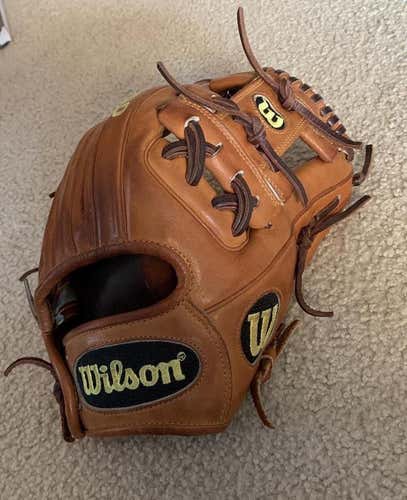 Used Right Hand Throw A2000 11.5" Baseball Glove