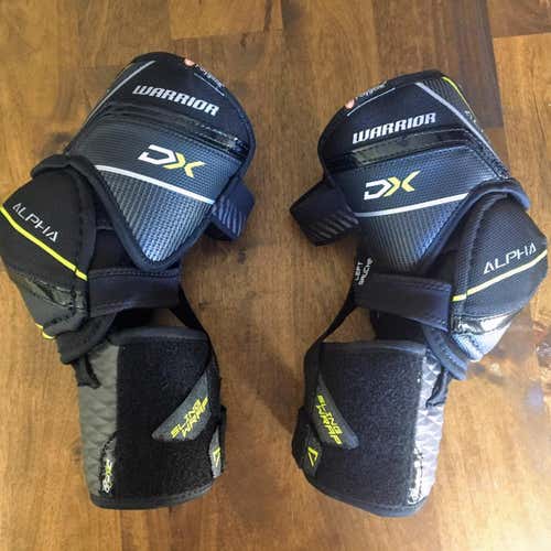 Senior Medium Warrior Alpha DX  Elbow Pads