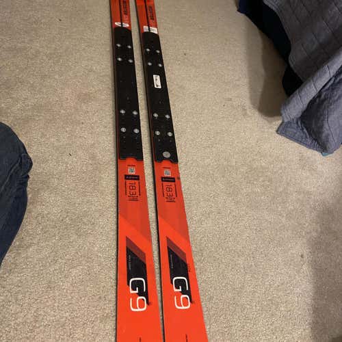 Used  Racing Redster G9 Without Bindings Skis