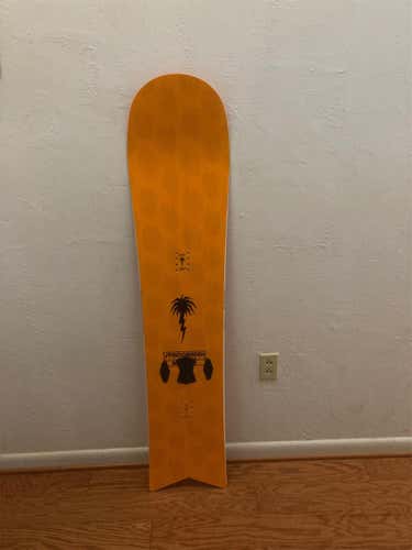 Unisex  CAPiTA Spring Break slush slasher Without Bindings Medium Flex Directional Snowboard