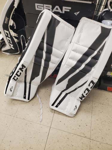 White New Junior 28" CCM Extreme Flex E3.5 Goalie Leg Pads