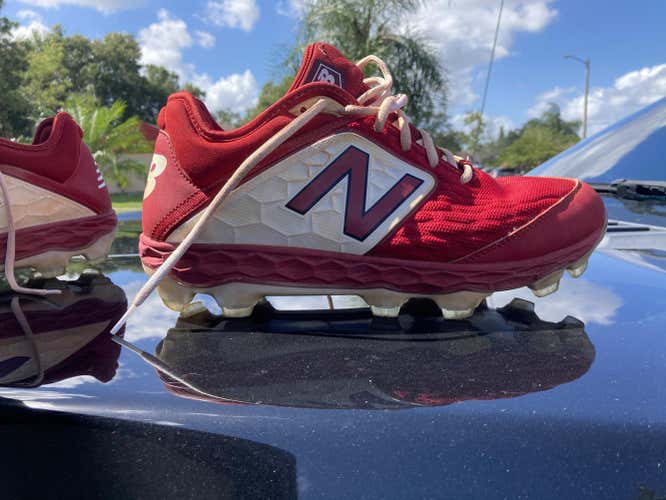 Red Used Adult Men's Size Men's 10.5 (W 11.5) Molded Cleats New Balance High Top