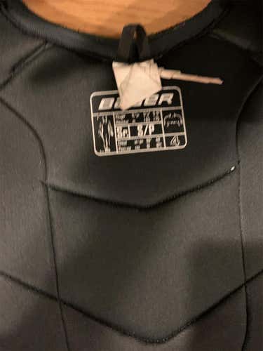 Senior Small Bauer Supreme S150 Chest Pad