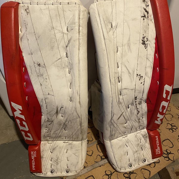 Junior 28" CCM Premier R1.5 Goalie Leg Pads