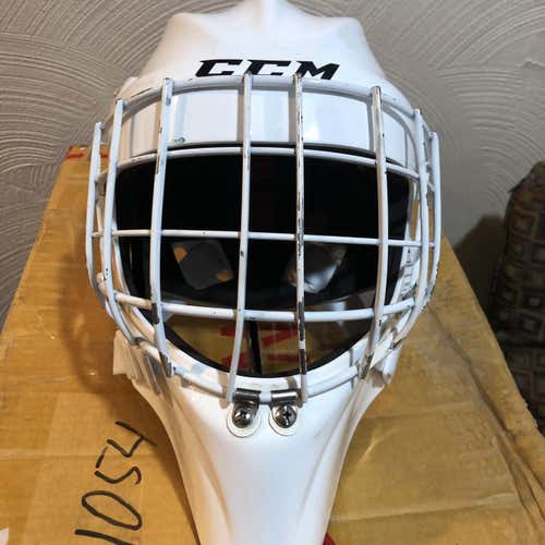 White Senior CCM 9000  Goalie Mask