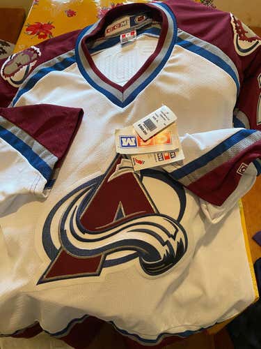 Brand New Colorado Avalanche Jersey - Milan Hejduk