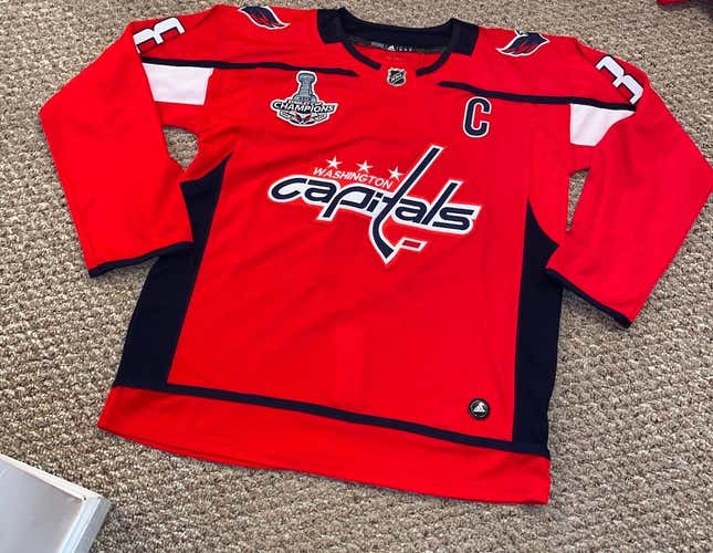 Washington Capitals Alexander Ovechkin #8 Jersey - New With Tags