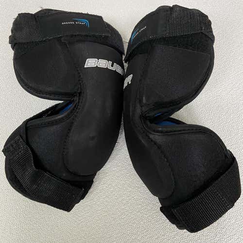 Used Bauer Ractor Jr Knee Guards