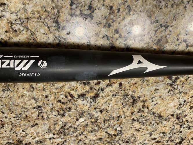 Used Mizuno Classic MZB243 Bamboo Bat 31"
