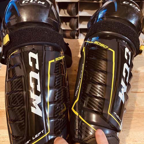 Junior CCM Tacks 9080 Shin Pads