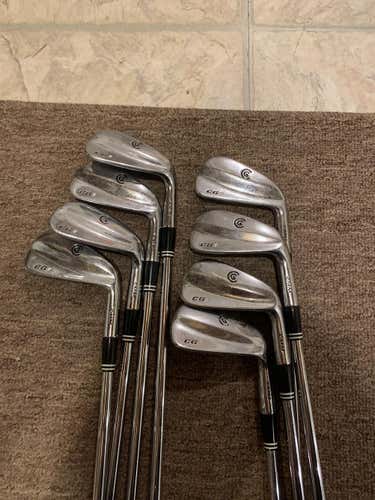 Used Cleveland Right Handed CG1 Iron Set Stiff Flex