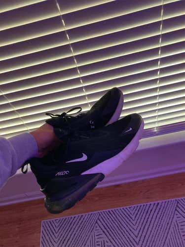 Black Men's Size 11 (Women's 12) Nike Shoes