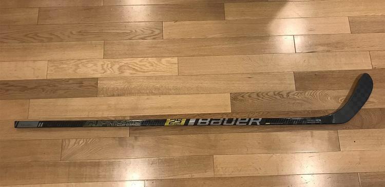 Bauer Supreme 2S Pro P28 77 Flex Right Grip Stick