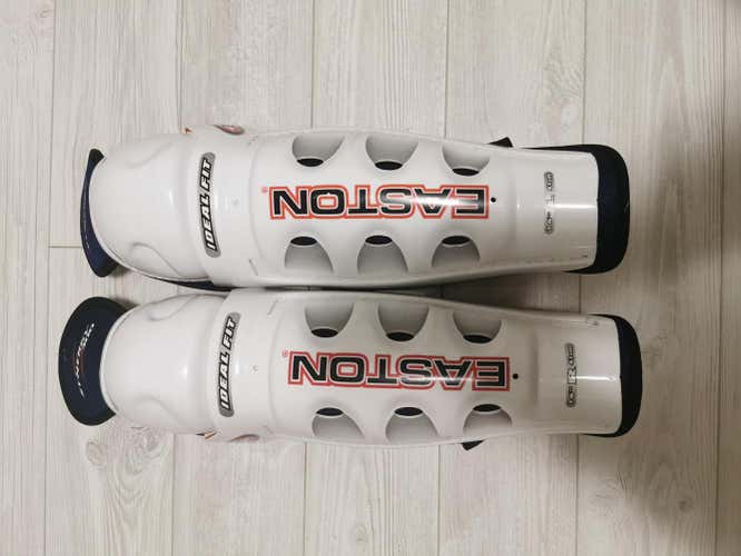 Used Senior Easton Shin Pads synergy 300 16"