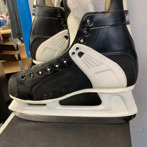 Senior CCM Pro Tacks   Size 8 Hockey Skates