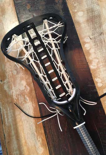 Used deBeer Fierce Complete Player Stick