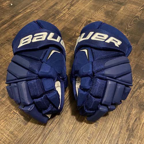 Vancouver Canucks Dorsett Bauer APX2 Pro 14" Pro Stock Gloves