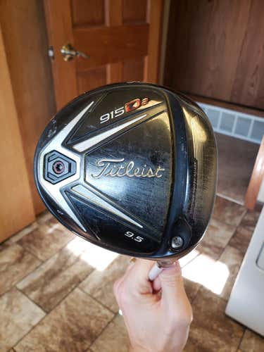 Used Men's Titleist Right Handed 915 D2 Driver Stiff Flex 9.5 Loft