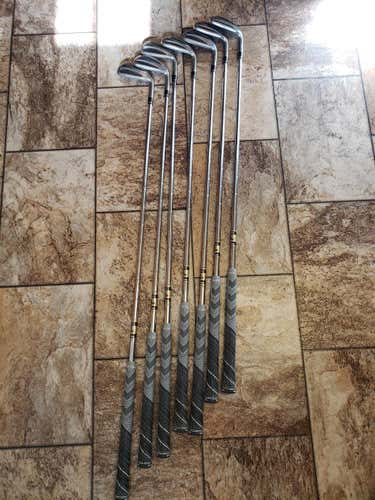 Used Men's Nike Right Handed Slingshot Iron Set Stiff Flex Steel Shaft
