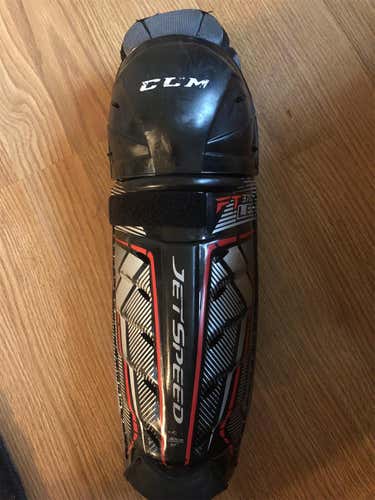 Junior CCM JetSpeed FT370  Shin Pads