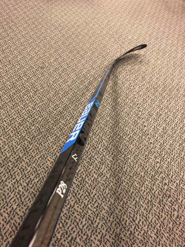 Bauer  Left Hand Nexus League P28 Pattern 77 Flex Hockey Stick